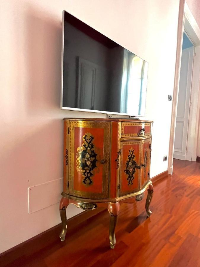 Appartamento Su Cortile Magico トリノ エクステリア 写真